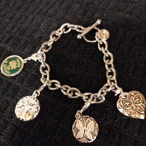 STERLING SILVER AND SWAROVSKI CRYSTAL CHARM BRADLET